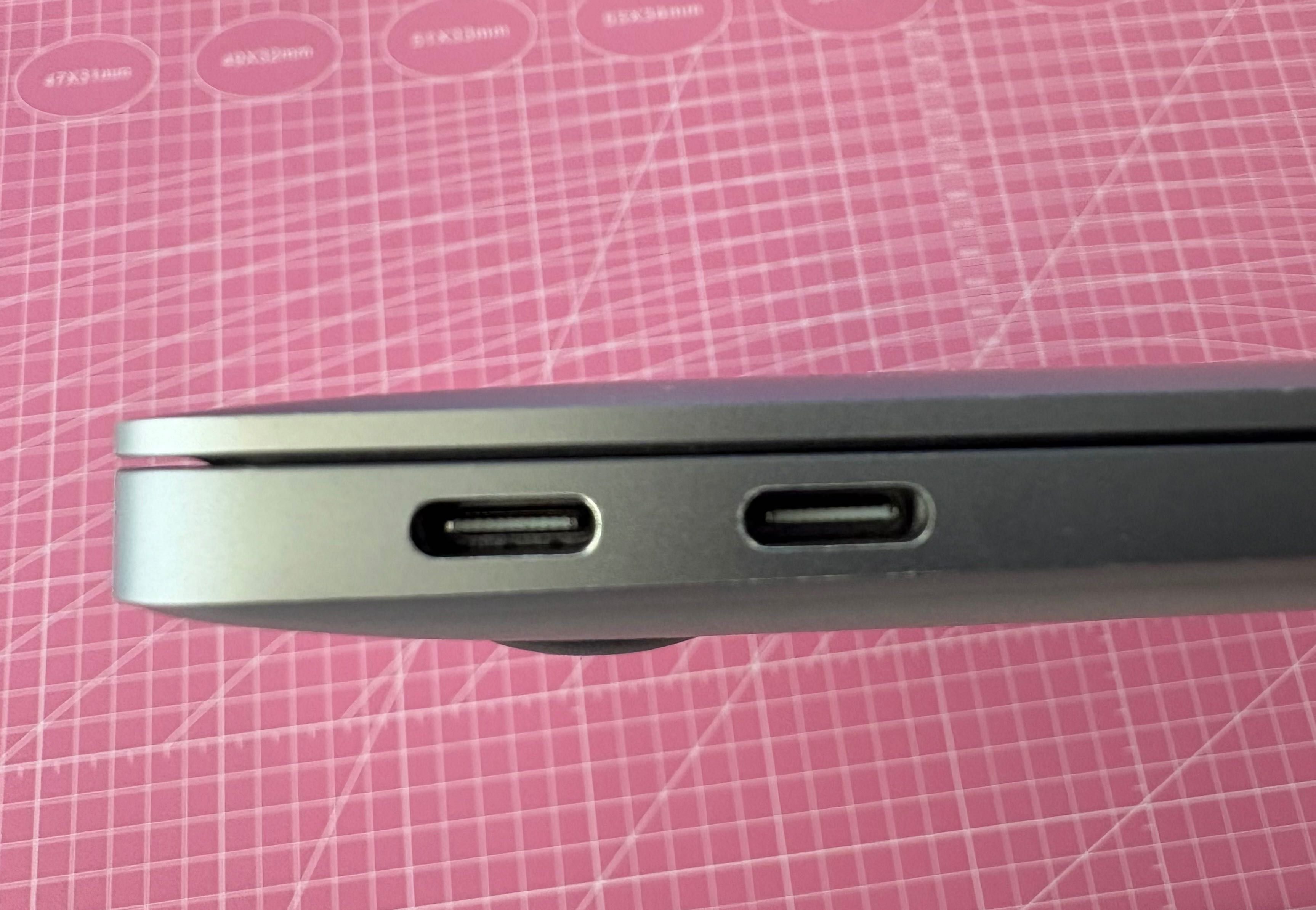 MacBook Air M1 | 512GB SSD | 8GB RAM | 8c GPU 8c CPU | Space Gray