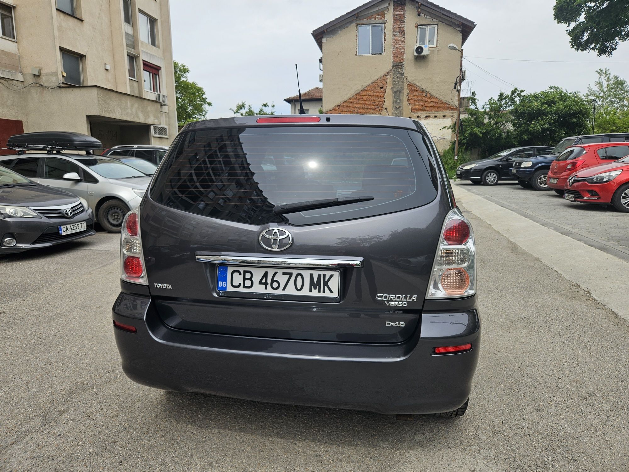 Toyota Corolla verso, 2200, 136 кс