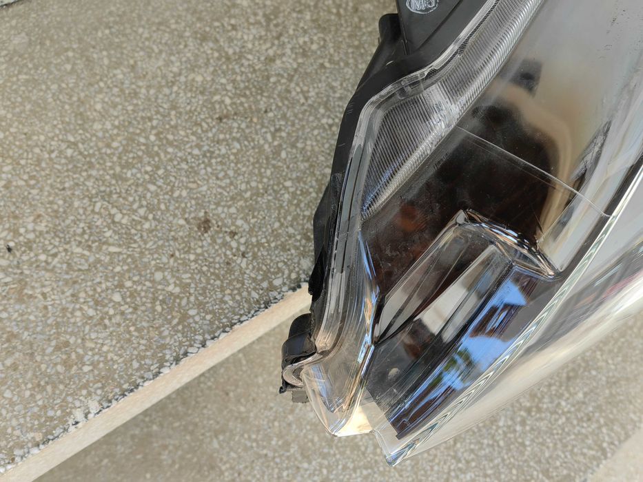 Фар Mazda 2 LED ляв / Фар Мазда 2 LED Оригинален