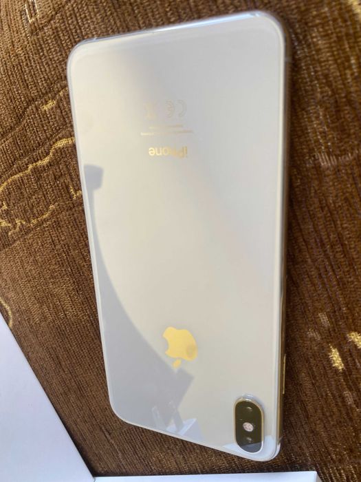 Apple iPhone XS Max - 64GB - Silver