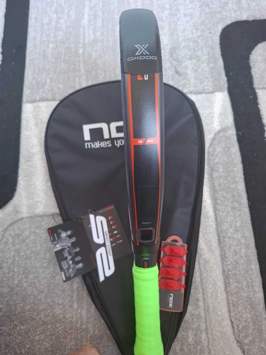 Падел ракета Nox AT10 Genius 18K Alum 2025 Agusti­n Tapia