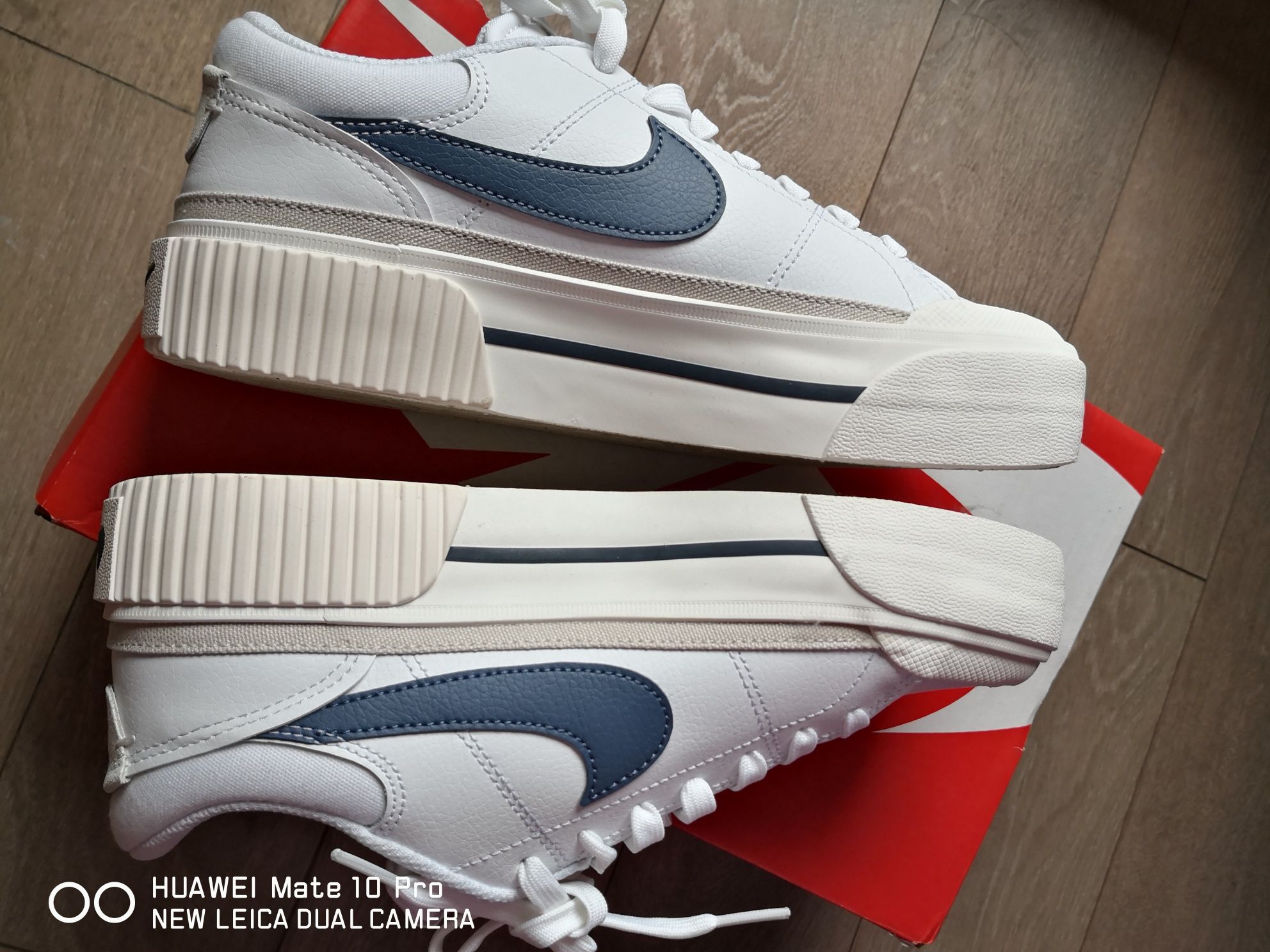 Обувки W COURT LEGACY LIFT Nike. Леки и удобни сникърси на Nike.