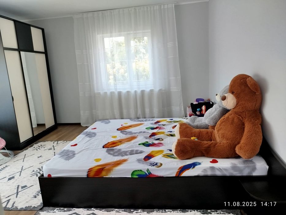 Vând casă în Corabia complet utilat mobilat.