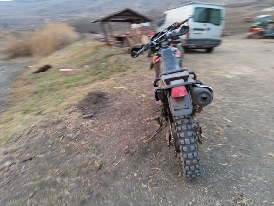 Cross Yamaha xt 600