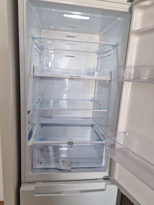 Холодильник Samsung новый