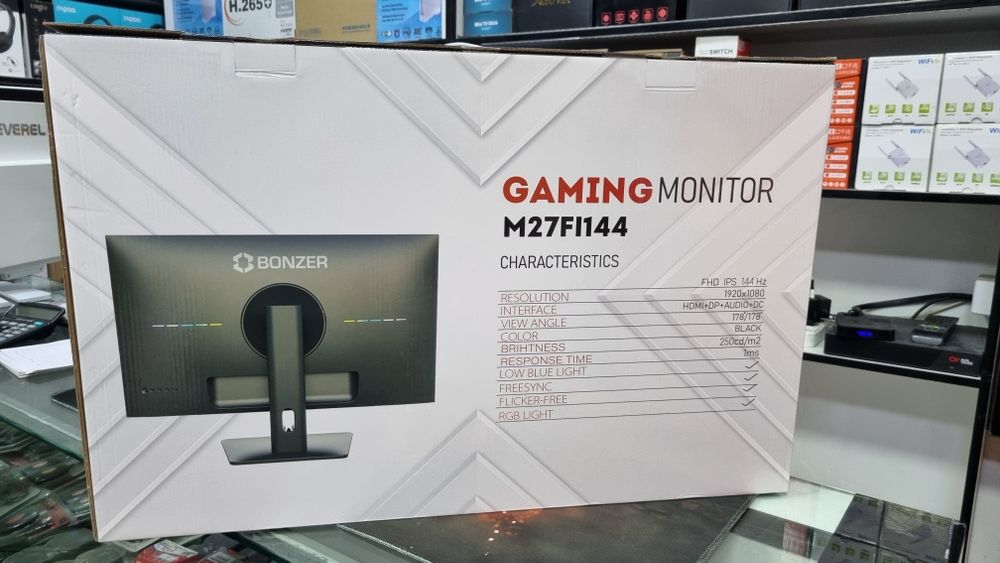 Bonzer manitor 27 dyum