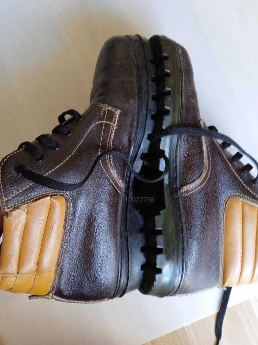 Работни обувки размер 45,5, стелка 30 см