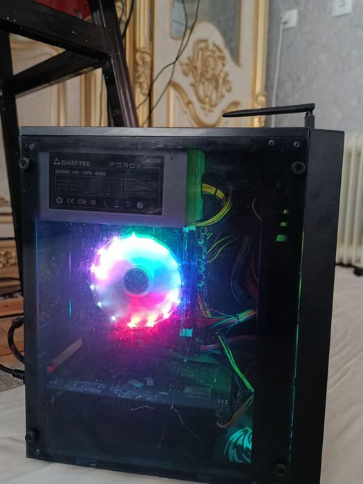 Kompyuter to‘plami va o‘yin kreslosi sotiladi (Core i5, 8GB RAM, SSD)