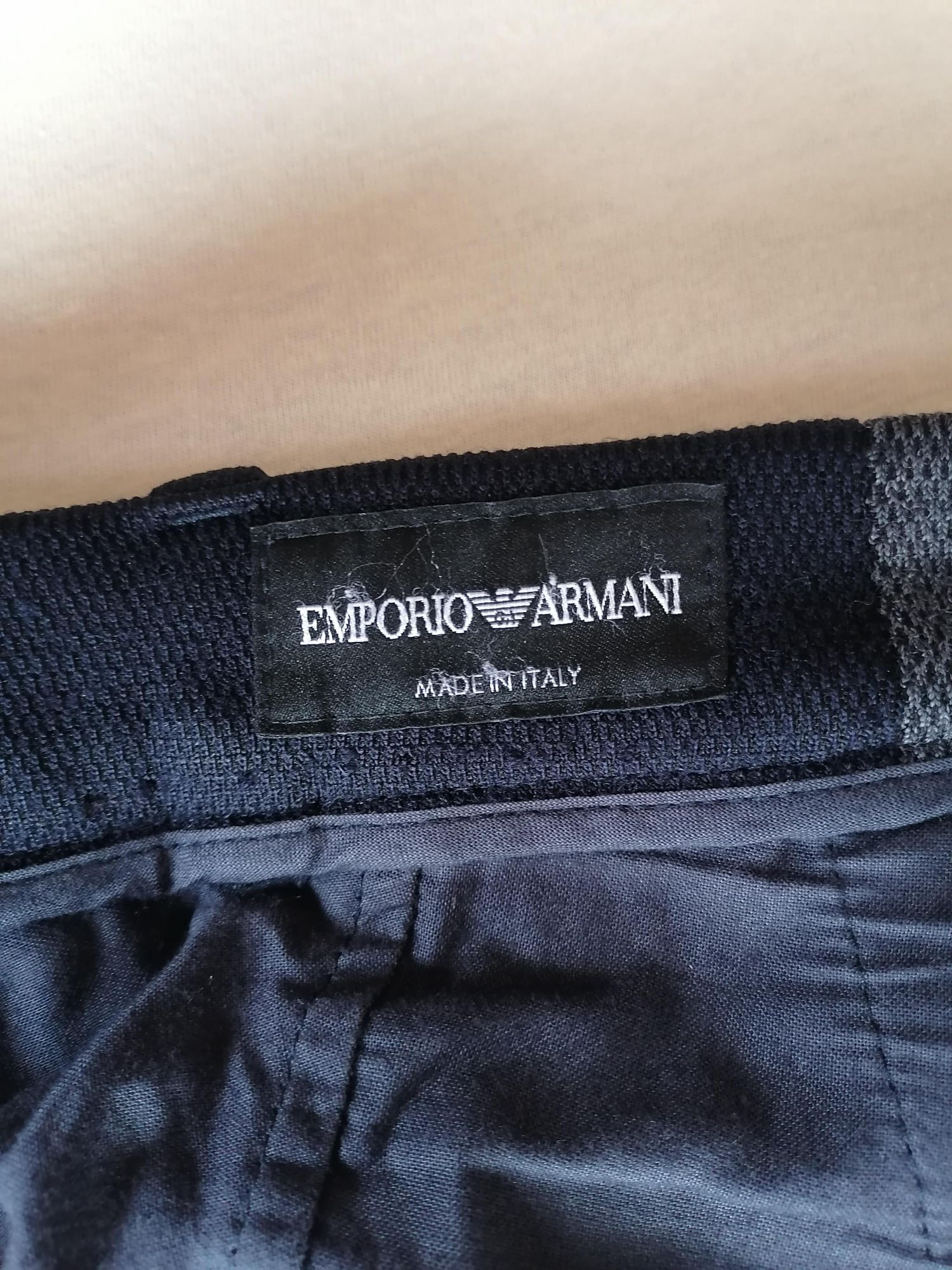 Armani панталони 56 номер