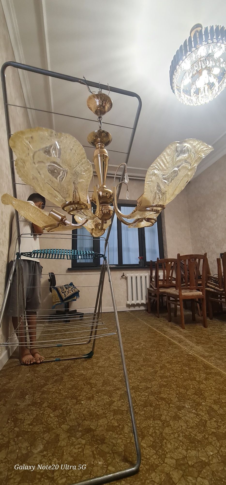 Продам люстра 2 штука