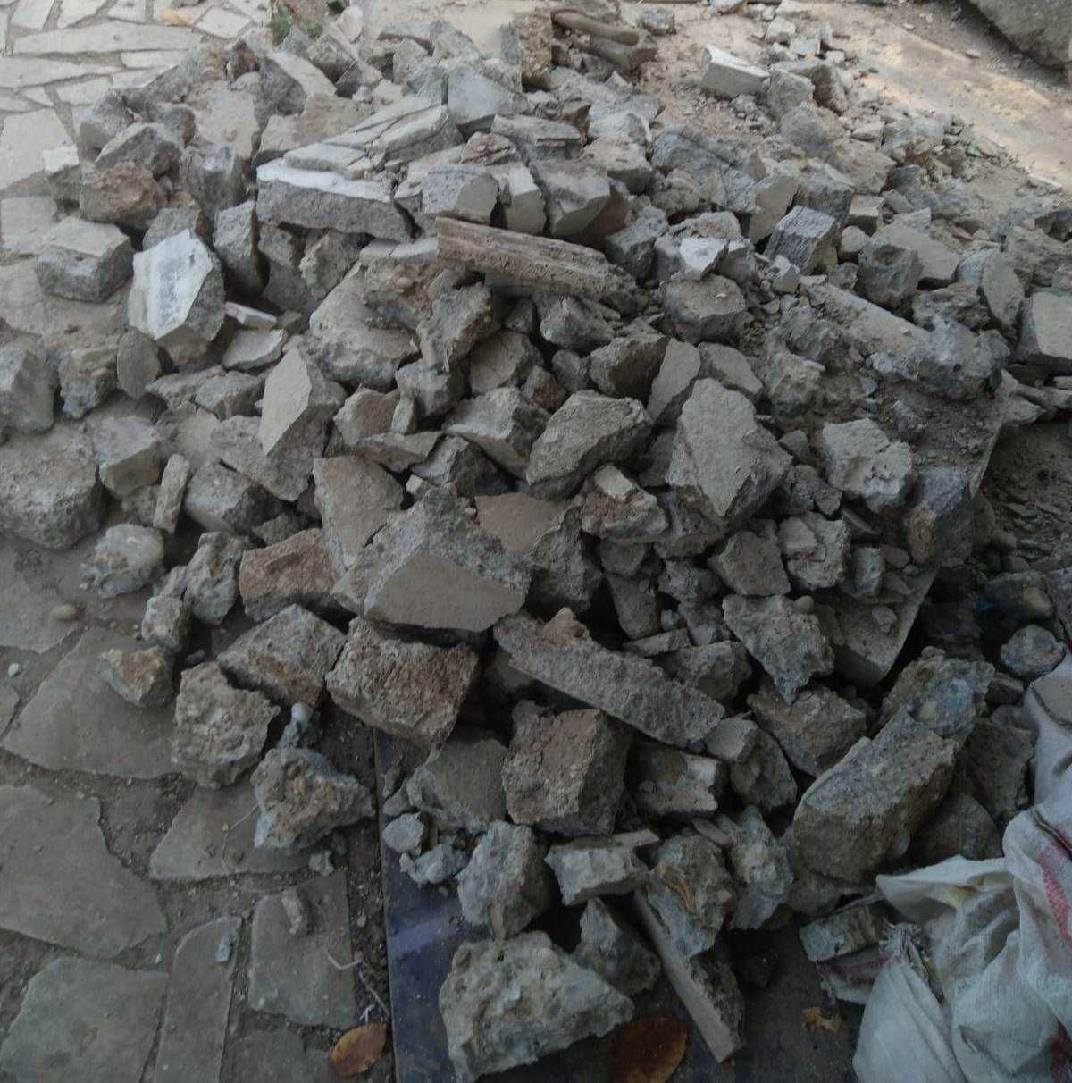 Material de umplutura ciment spart. Se da gratuit