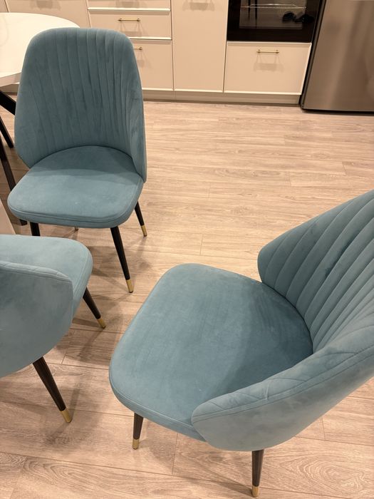 Стулья на кухню продаю