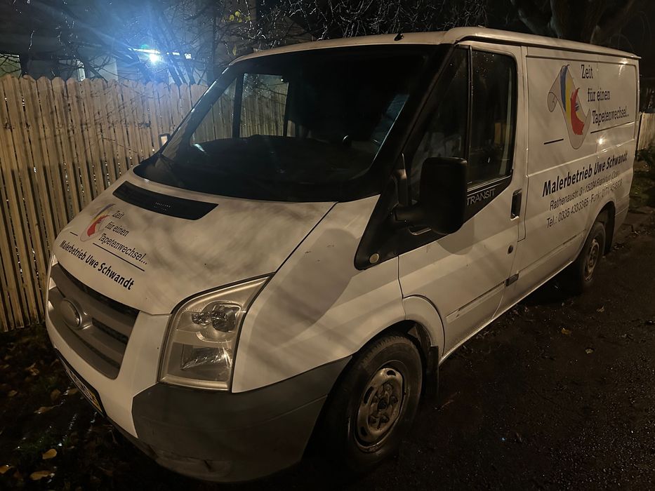 Ford Transit autoutilitară