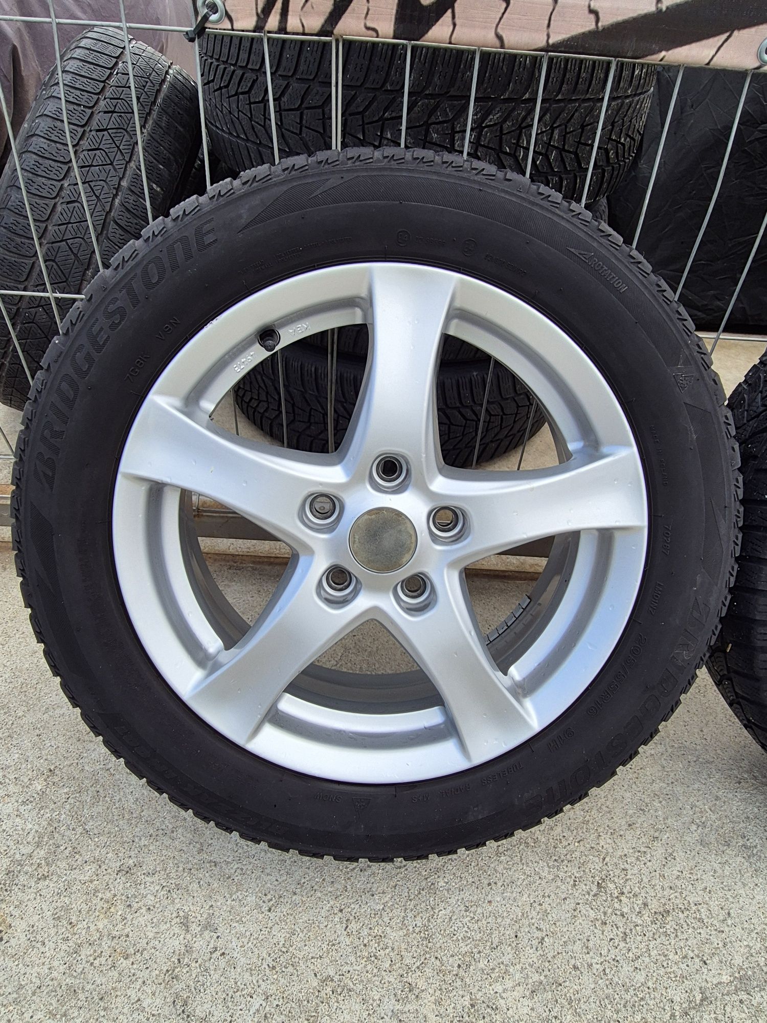 Джанти Borbet 16 цола , 5х112 , 6j , et48 , 205/55/16 Vw Audi  Skoda