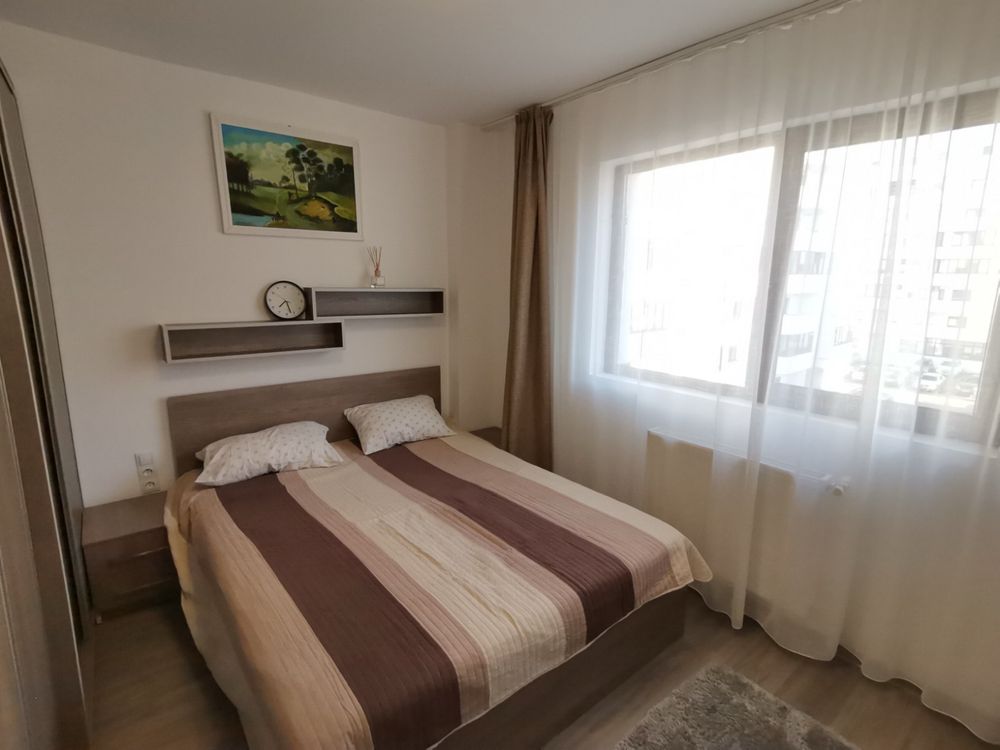 Inchiriez apartament 2 camere, str.Doamna Stanca