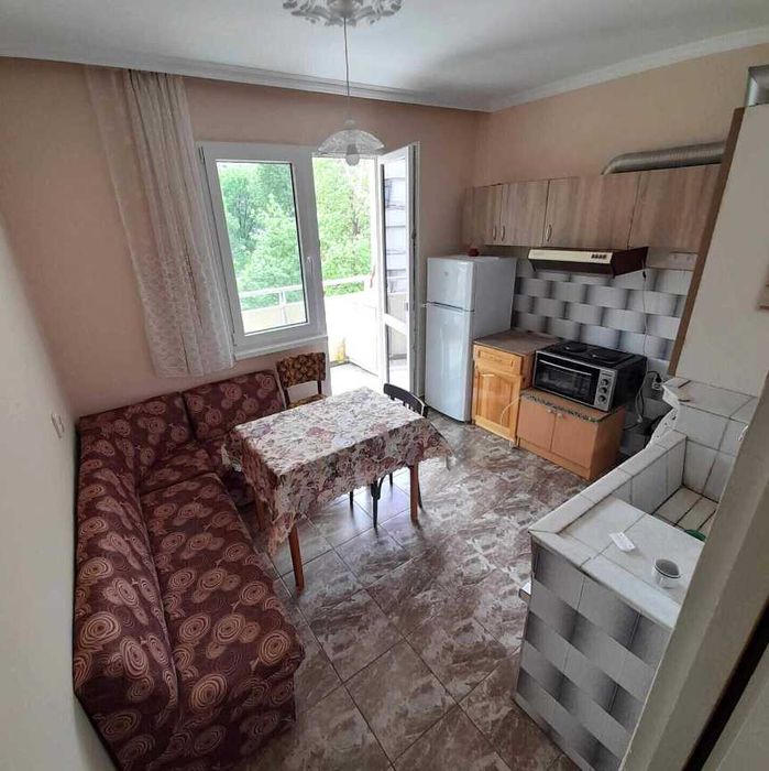 Дава се под наем Тристаен апартамент в Бургас, Възраждане - 77 кв.м за 425 € - Снимка #1