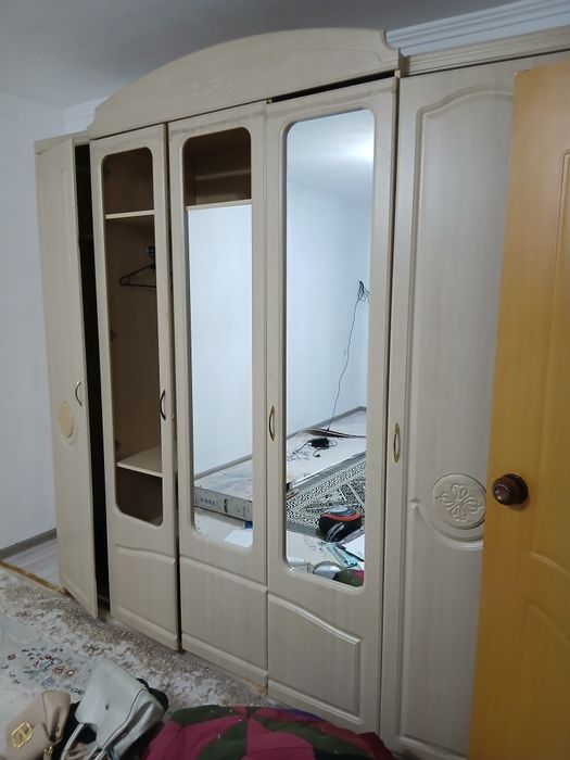 Спальный гарнитур