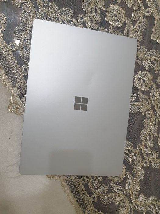 Microsoft surface laptop 3