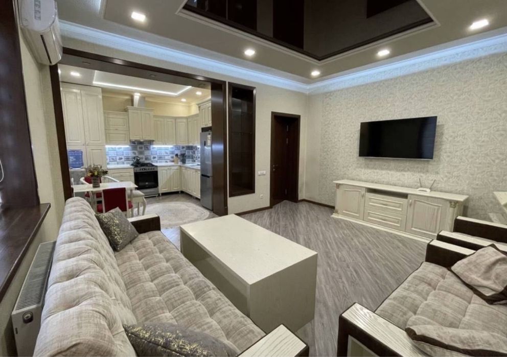 Пррдается 2х комнатная квртира