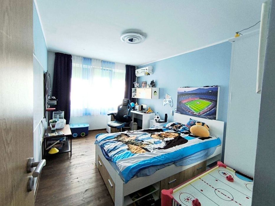 Страхотен семеен апартамент в затворен комплекс