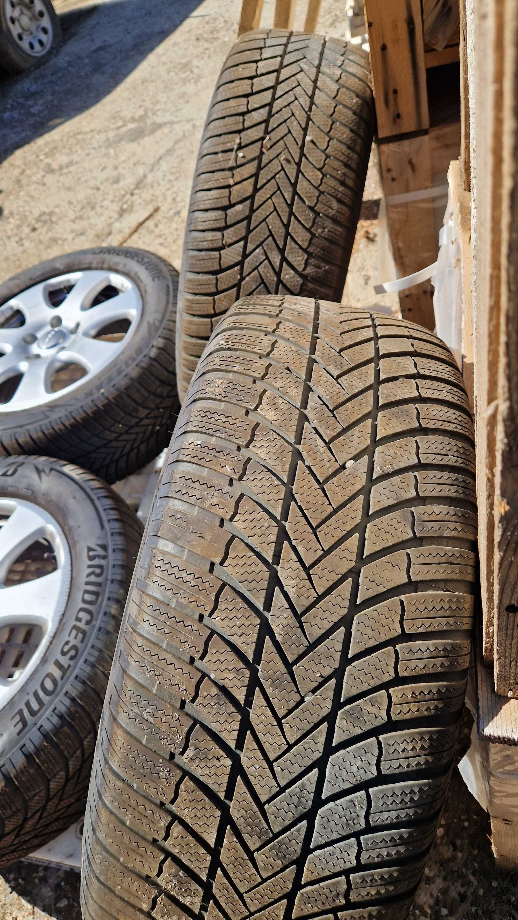 Ауди Q7 Джанти със зимни гуми  255/55 R18 ДОТ 23