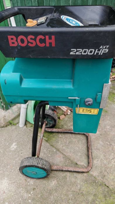 Шредер за клони Бош 2200в
