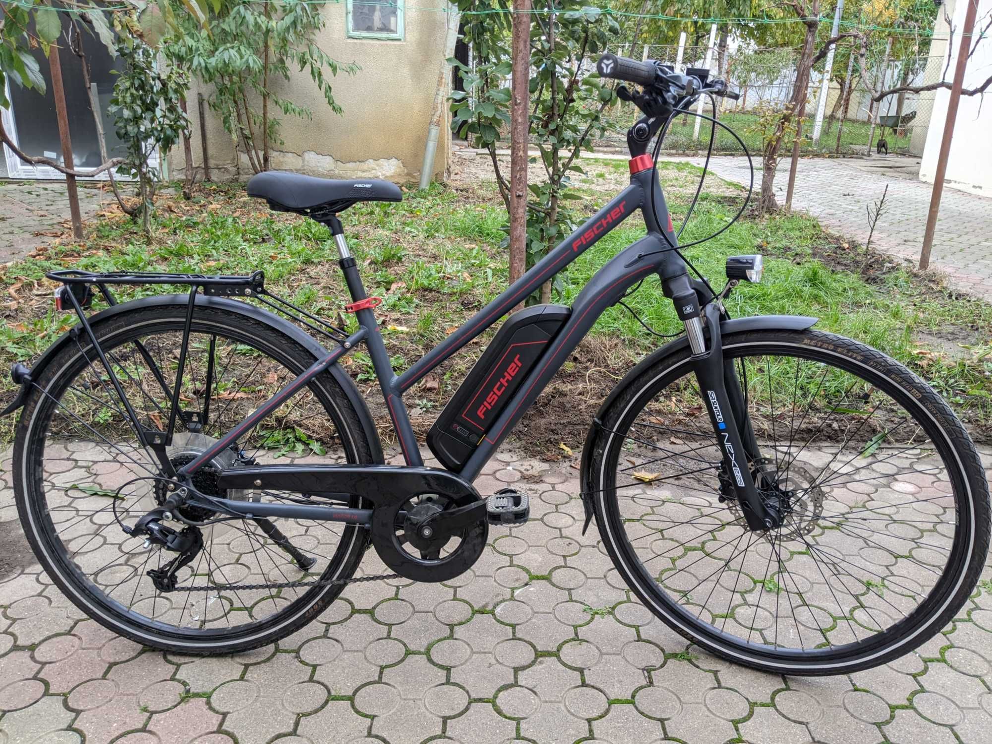 Bicicleta Dama Fisher cu motor Bafan , frane disc