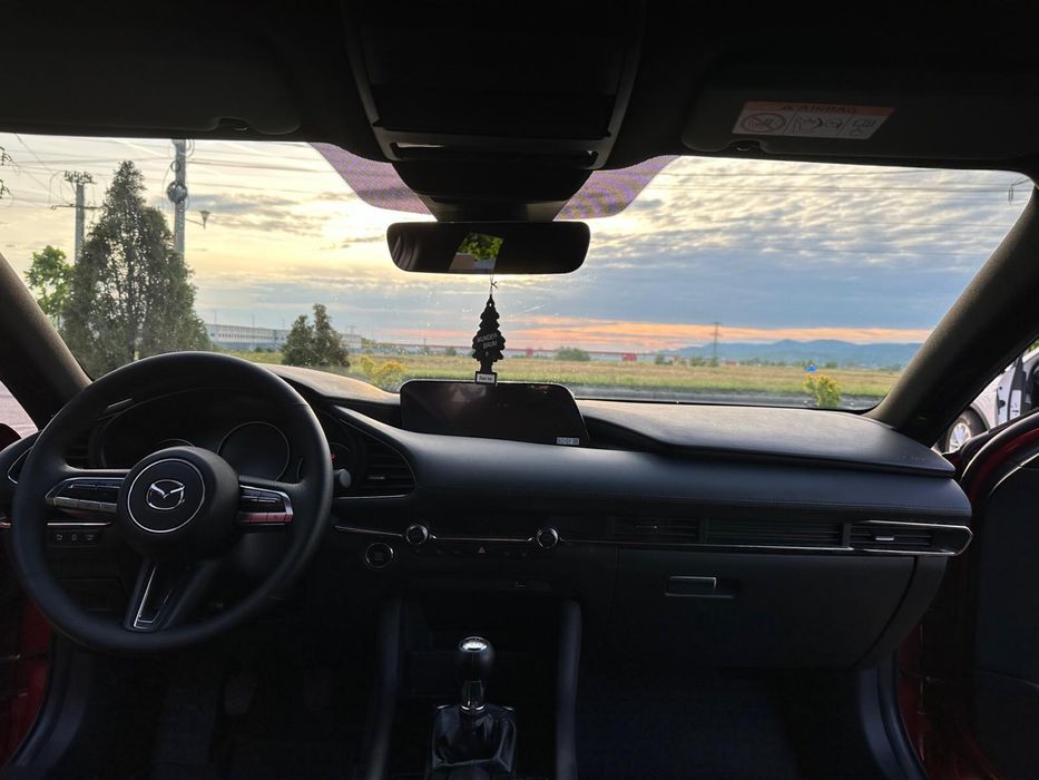 Vând Mazda 3 Skyactive G122 Hybrid 2021 Soul Red 46V
