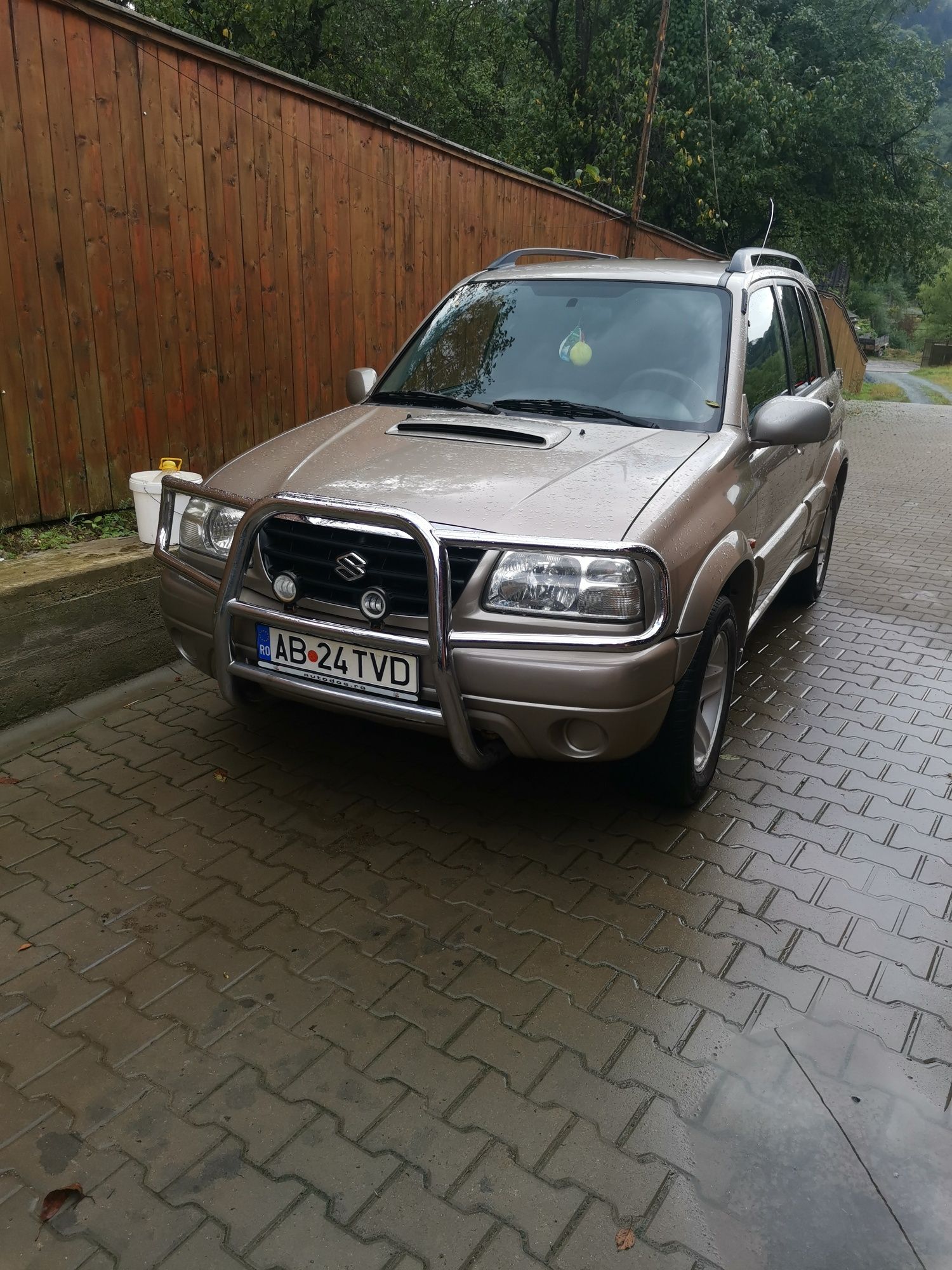 Vând Suzuki Grand Vitara 2.0 diesel 2004