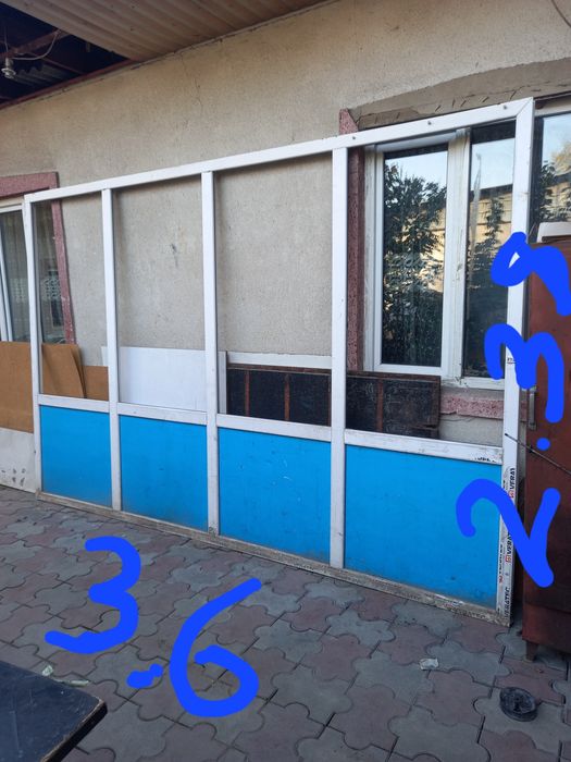 Витраж пластиковый 2.38 на 3.6