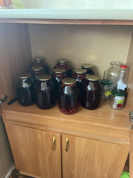 продам шкаф-тумбо 2 шт