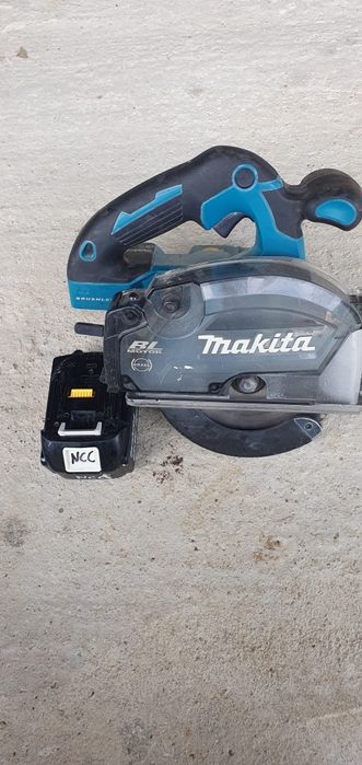 Circular metale Makita DCS553