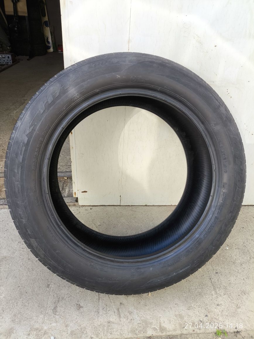 Продам шины Bridgestone R18