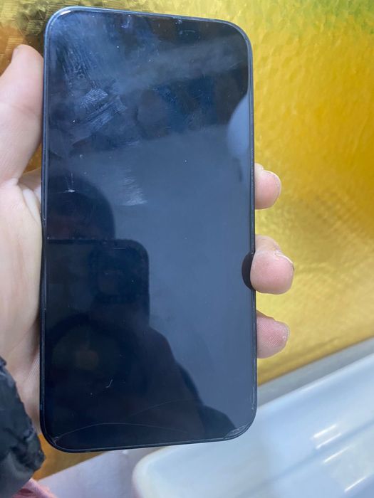 Айфон 13 почти новый