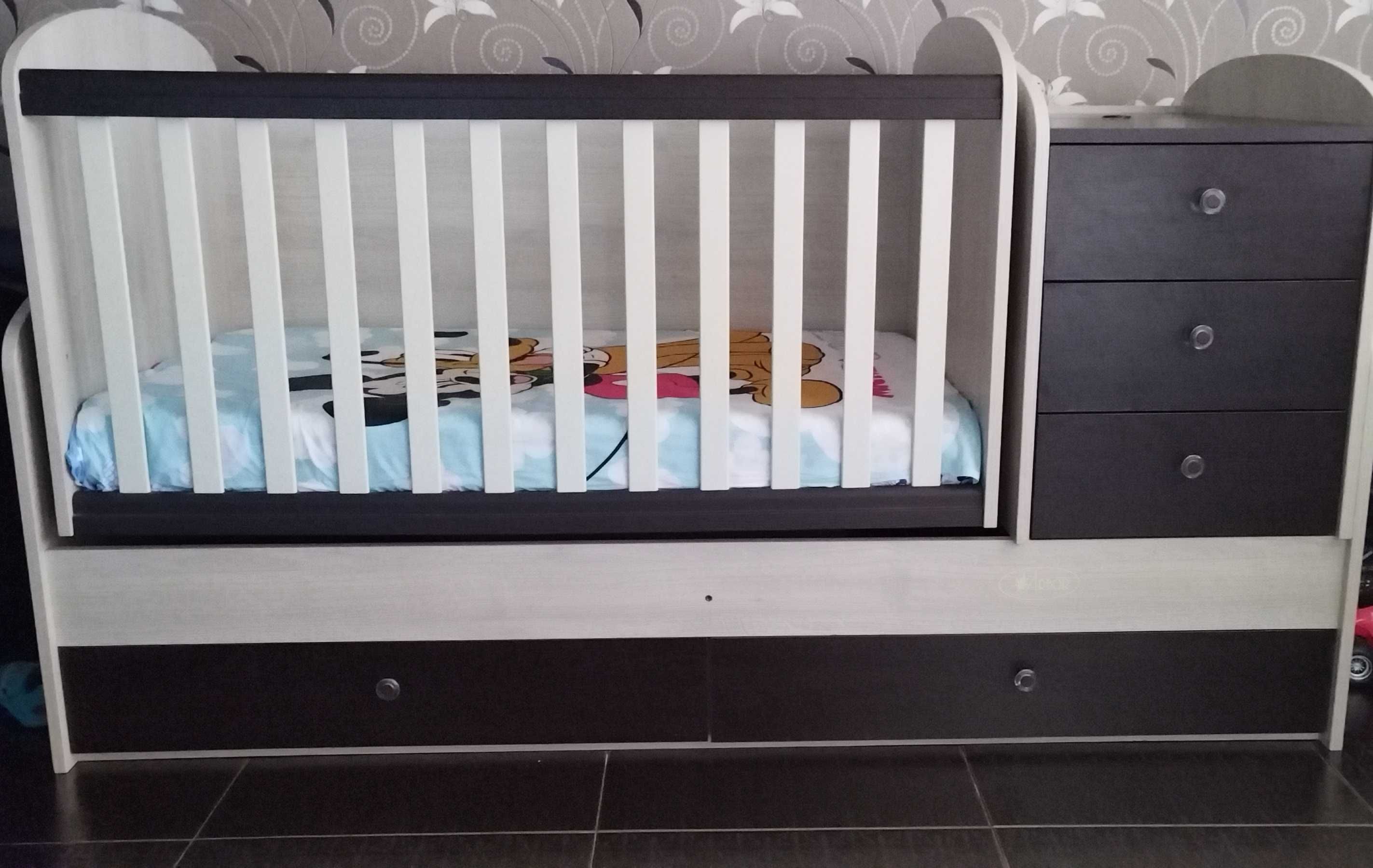 Бебешко трансформиращо се легло Arbor Baby & Junior