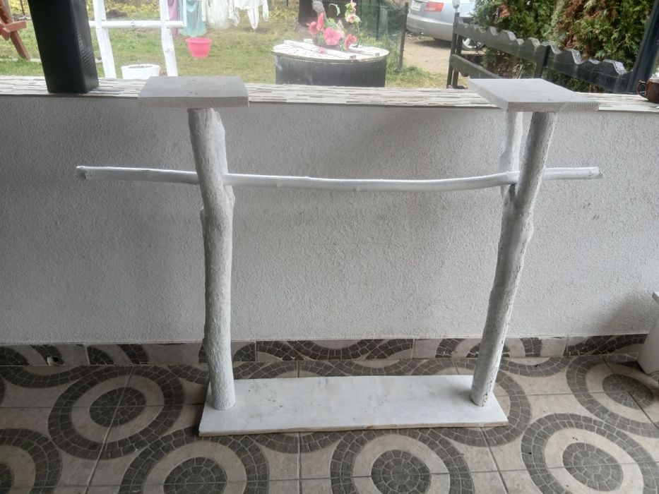 Scaune de lemn de vânzare mai multe detalii la nr de telefon