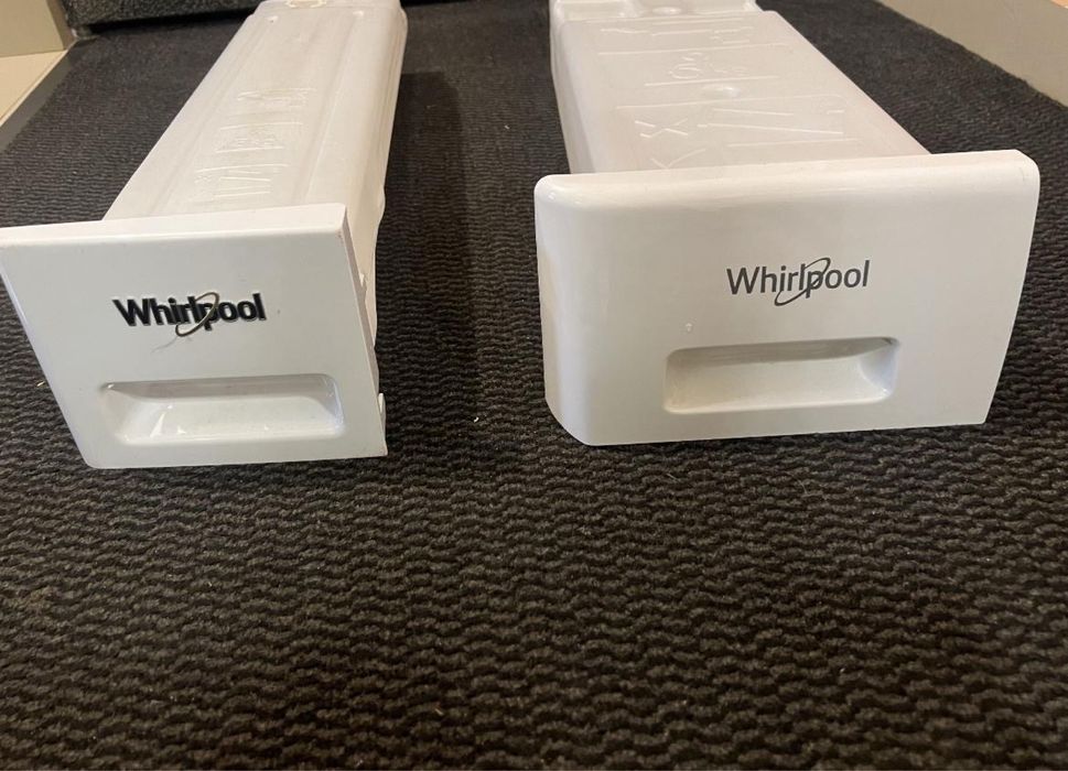 Recipienti colectare apa si filtre scame uscator Whirlpool