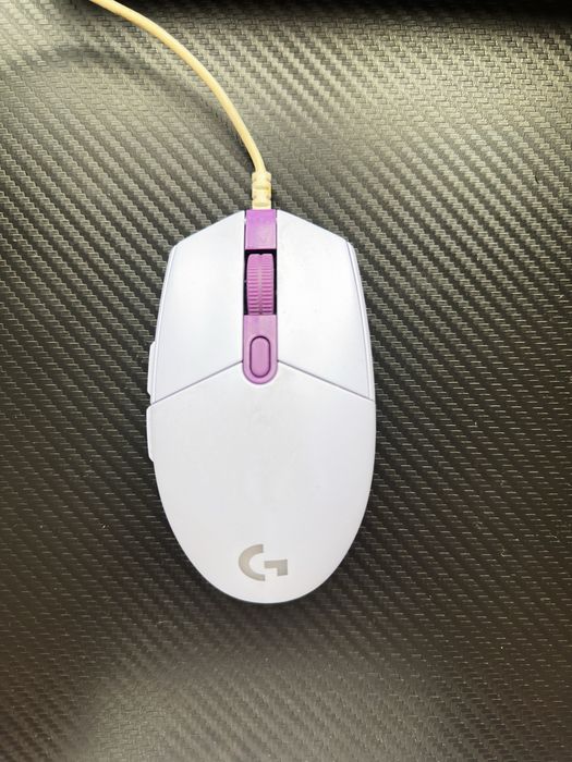 Продаю мышь Logitech g102