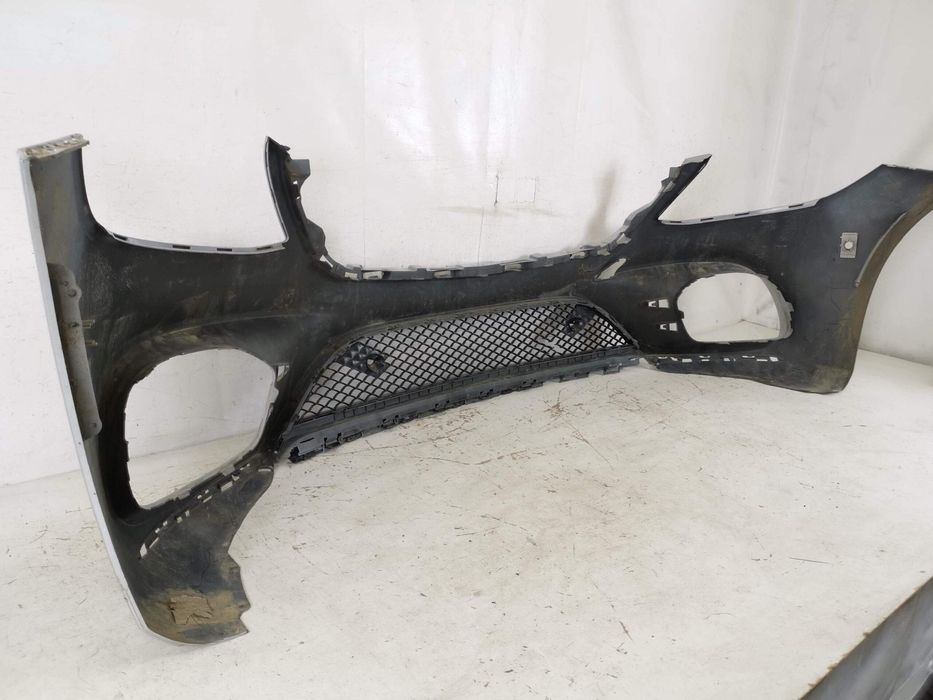 Предна броня с долна решетка Повредена Мерцедес-Бенц С-Клас / Mercedes