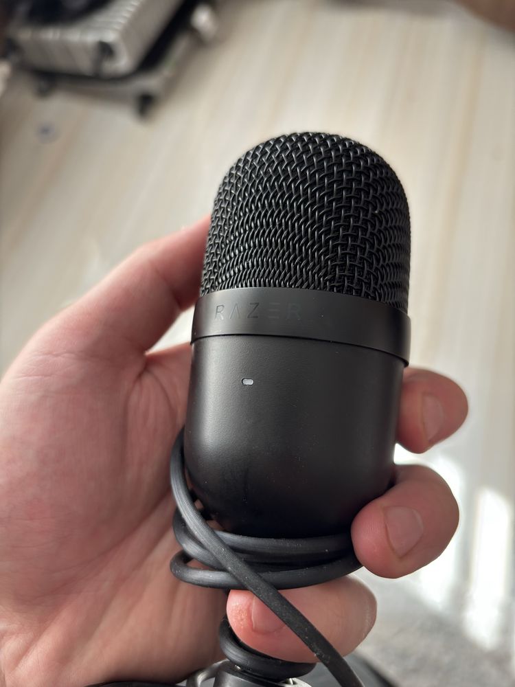 Микрофон Razer Siren Mini