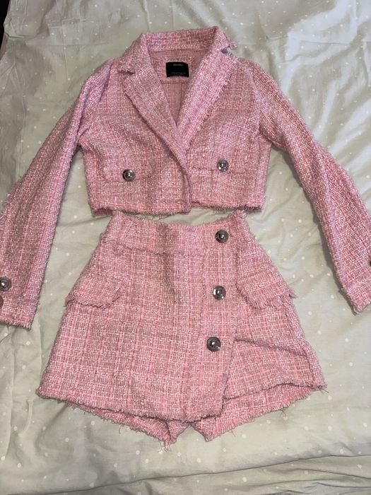 Розов комплект от туид