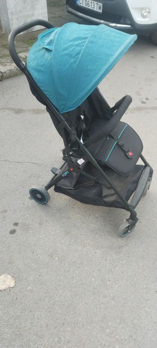 Компактна децка количка