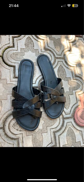 Slapi sinsay marimea 40