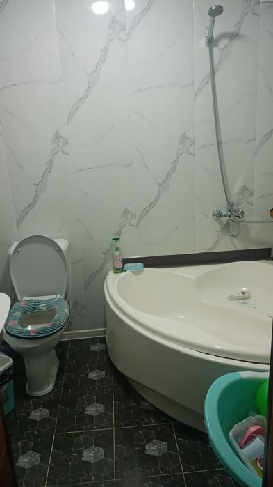 3 xonali dom sotiladi