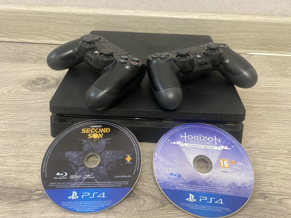 Продам Playstation 4 slim 1тб