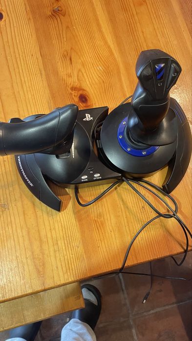 Джойстик Thrustmaster T.FLIGHT HOTAS 4