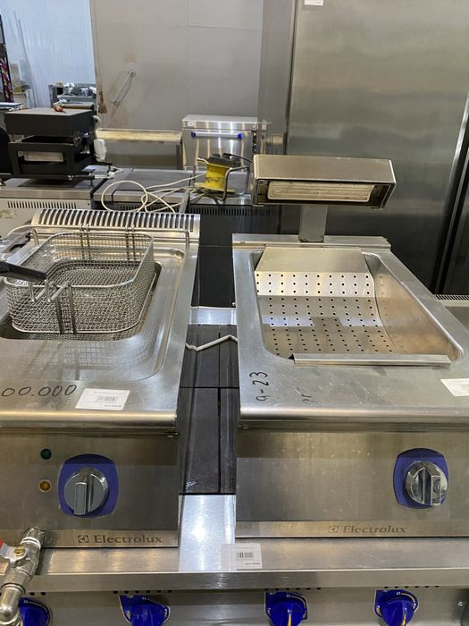 Фритюрница промышленная, линия раздачи, мойка, стеллаж, стол