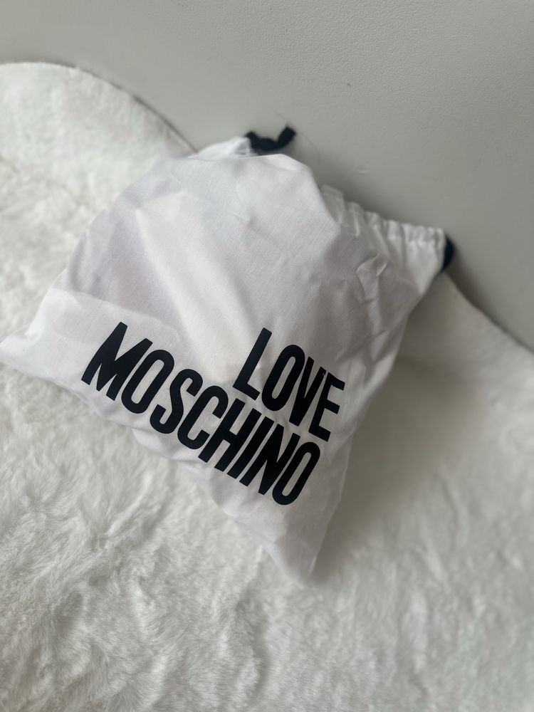 Чанта Love moschino и Replay