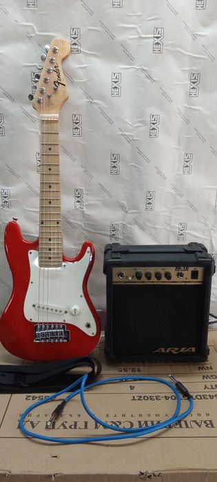 Детска китара с усилвател