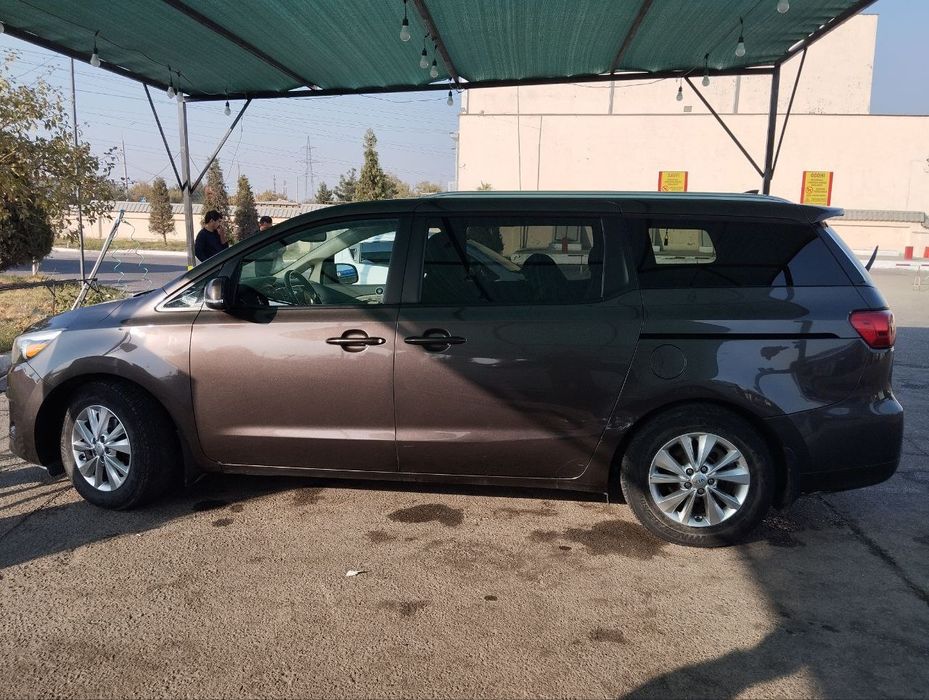 KIA Carnival 2016